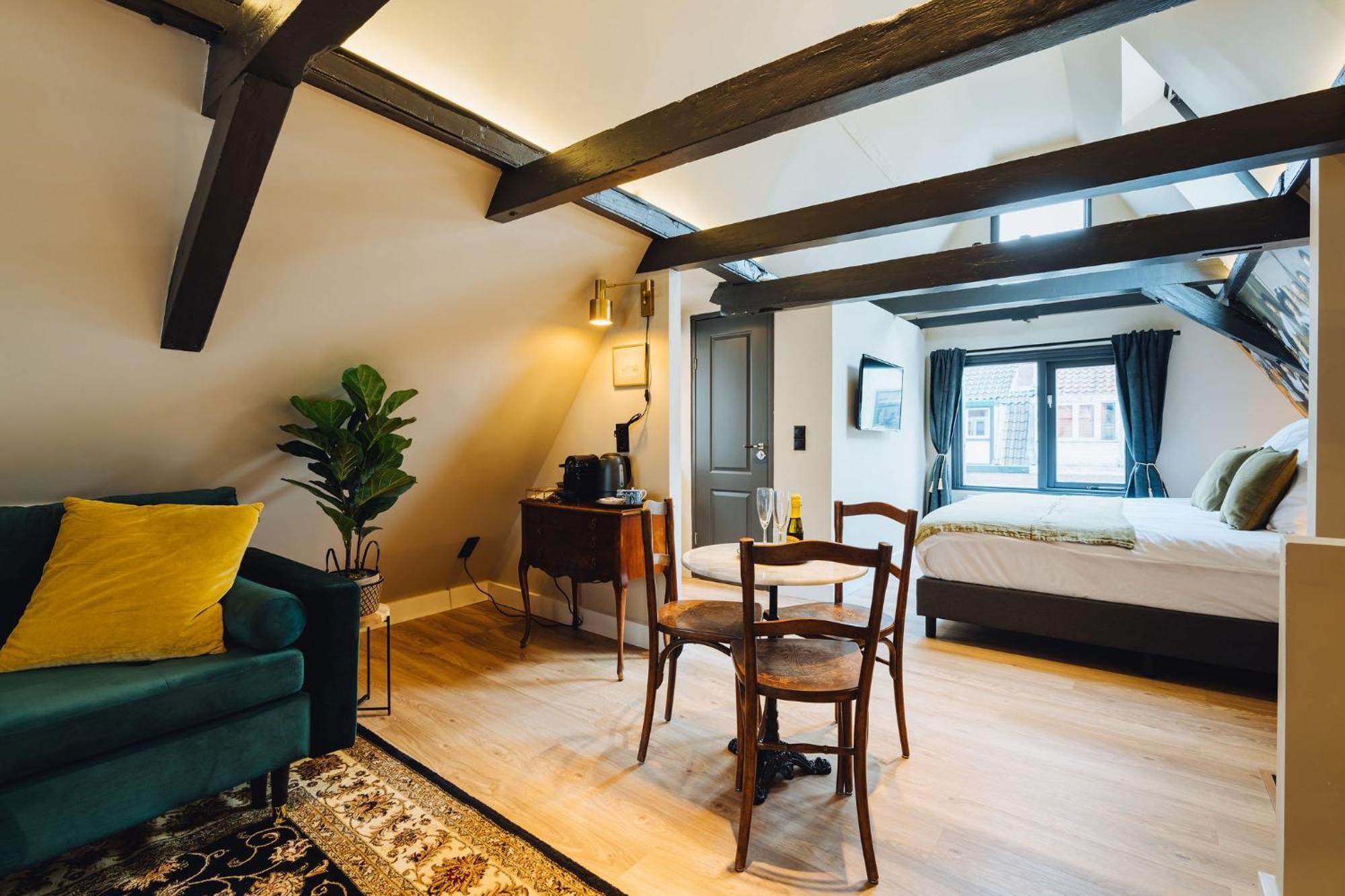 Lok Historics Luxury Art-Inspired Loft In Historic City Centre! Hotel Haarlem Bagian luar foto